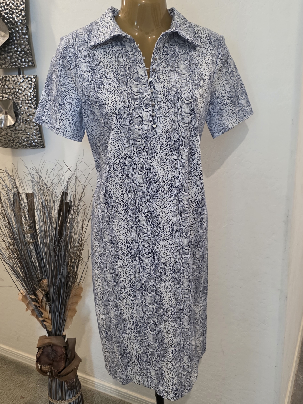 VILAGALLO Snake Print Shirt Dress Size 38 Blue White Print Cotton